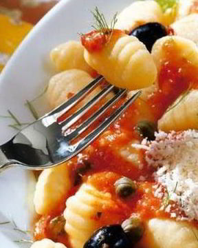 Ньокки с кремом из паприки и фенхеля