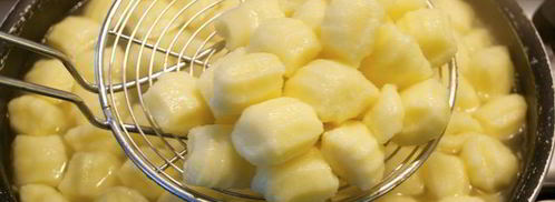 ньокки с креветками и спаржей. Шаг 10