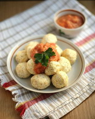 Ньокки с соусом из запеченного перца