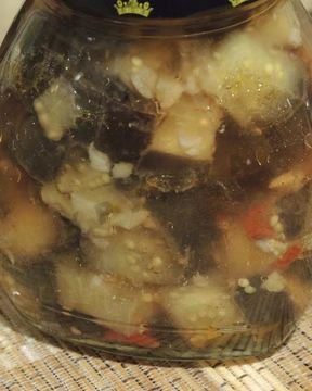 Баклажаны с чесноком