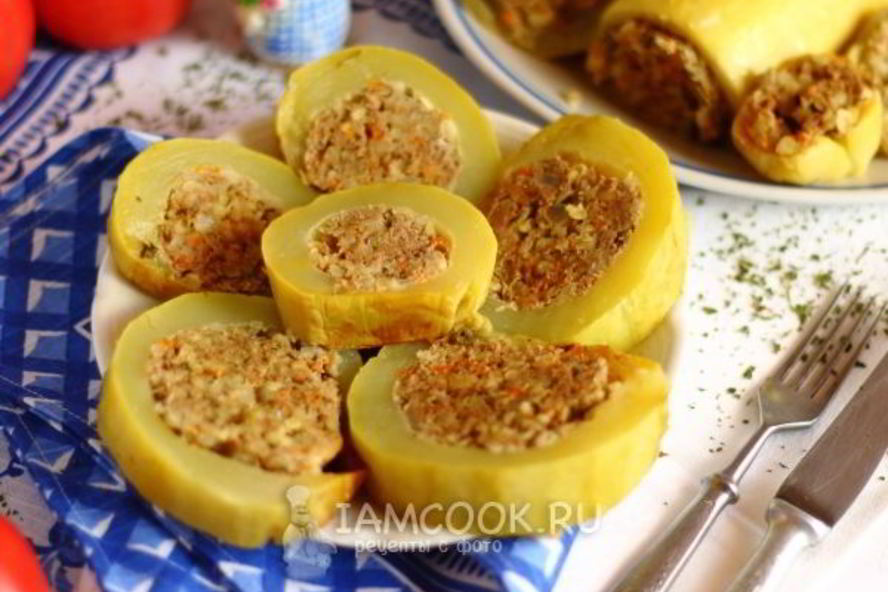 Рецепт кабачок с фаршем и булгуром, запеченный в духовке целиком