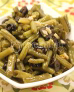 Стручковая фасоль с маслинами