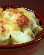 Цветная капуста под сыром в соусе бешамель