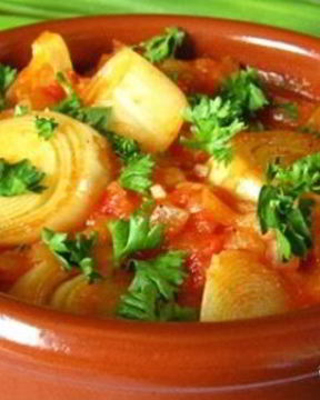 Тушеный лук-порей