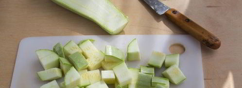 тушеные кабачки с морковью в мультиварке. Шаг 3