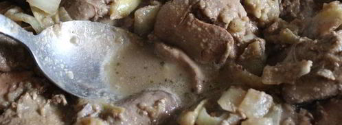 куриная печень с яблоками и луком. Шаг 7