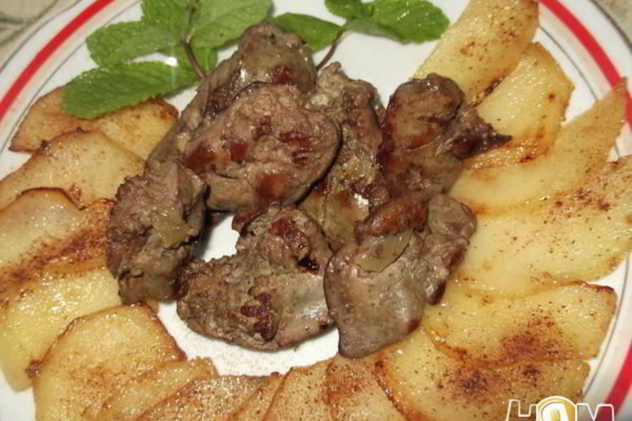 Рецепт куриная печень с яблоком