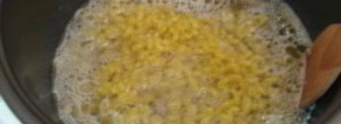 печень с макаронами в мультиварке. Шаг 2