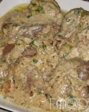 Тушеная говяжья печень