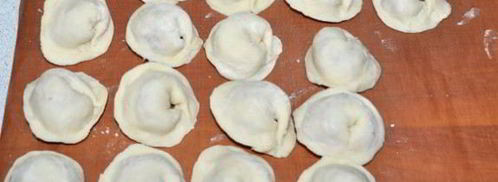 пельмени с фаршем и квашеной капустой. Шаг 9