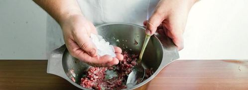 пельмени с говядиной и свининой. Шаг 3