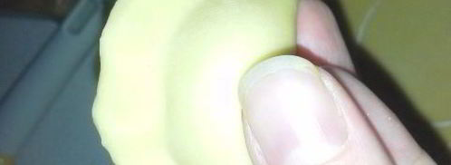 пельмени-ушки из морковного теста. Шаг 11