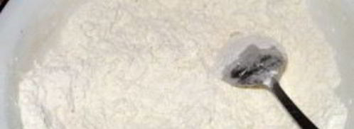 тесто для пельменей на сметане. Шаг 2