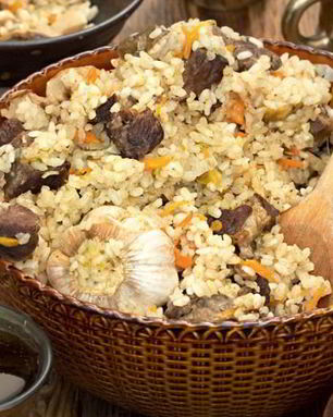 Городской плов с бараниной и грибами