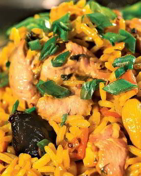 Плов с курицей и черносливом