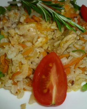 Плов с мясом кролика и коричневым рисом