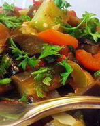 Ароматное овощное рагу с зеленью