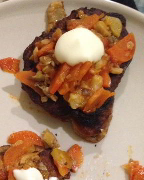 Гречневые оладушки с овощным рагу