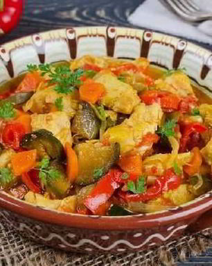 Рагу из курицы с овощами