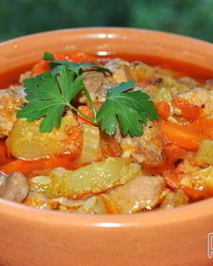 Рагу из свинины с кабачками