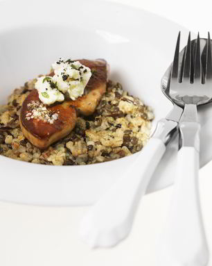 Ризотто из чечевицы, перловки, гречки и дикого риса с фуа-гра и козьим сыром