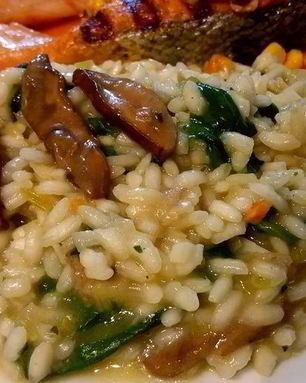 Ризотто с белыми грибами и шпинатом