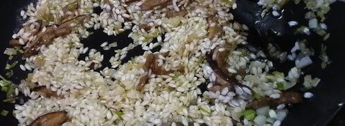 ризотто с белыми грибами и шпинатом. Шаг 3