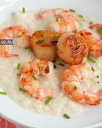 Ризотто с гребешками и креветками