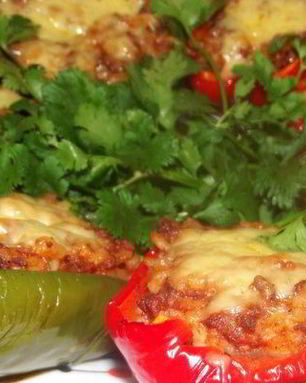 Сладкие перцы, фаршированные ризотто