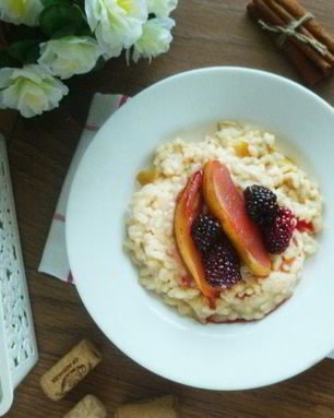 Сладкое ризотто с томлеными фруктами