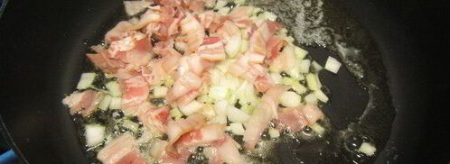 запеченное в духовке ризотто с луком-пореем и панчеттой. Шаг 2