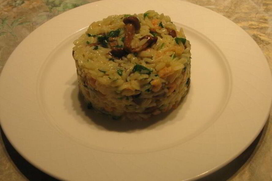 Рецепт зеленое ризотто с опятами и креветками