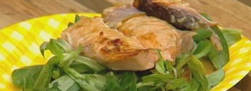 маринованная семга на гриле с хлебом и салатом. Шаг 11