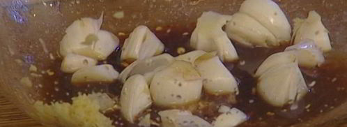 маринованная семга на гриле с хлебом и салатом. Шаг 6