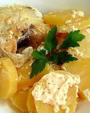 Минтай с картошкой