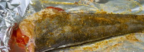 рыба, запеченная с помидорами и розмарином. Шаг 4