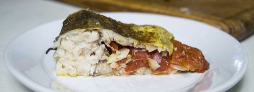 рыба, запеченная с помидорами и розмарином. Шаг 7