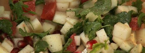 тунец в зеленом чае с фруктовым гарниром и сливочным соусом. Шаг 2