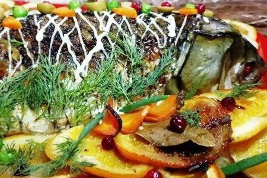 Рецепт запеченный белый амур с овощами