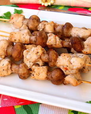 Куриные шашлыки с шампиньонами в духовке