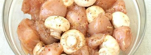 куриные шашлыки с шампиньонами в духовке. Шаг 2