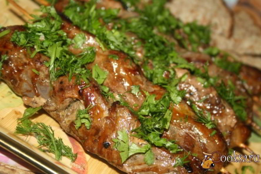 Рецепт шашлычки из печени в жировой сетке