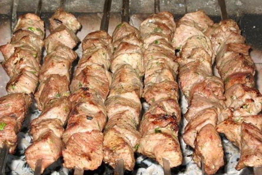 Рецепт шашлык из говядины с салом