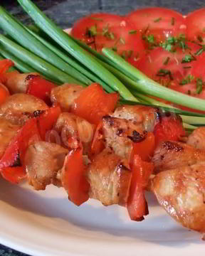 Шашлык из индейки в кефирном маринаде