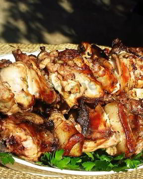 Шашлык из кролика с салом