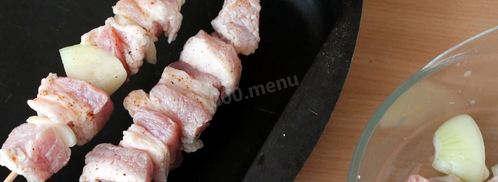 шашлык из свинины с лимоном и луком. Шаг 4