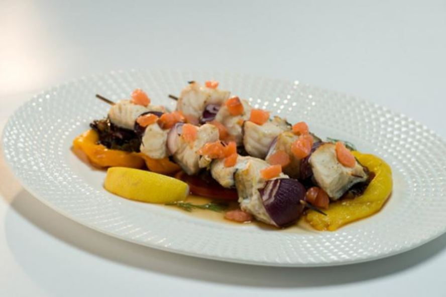 Рецепт шашлык из зубатки с луковым конфитюром