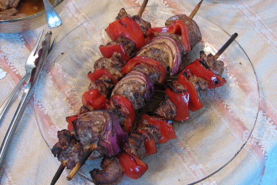 Рецепт сувлаки — шашлык по-гречески