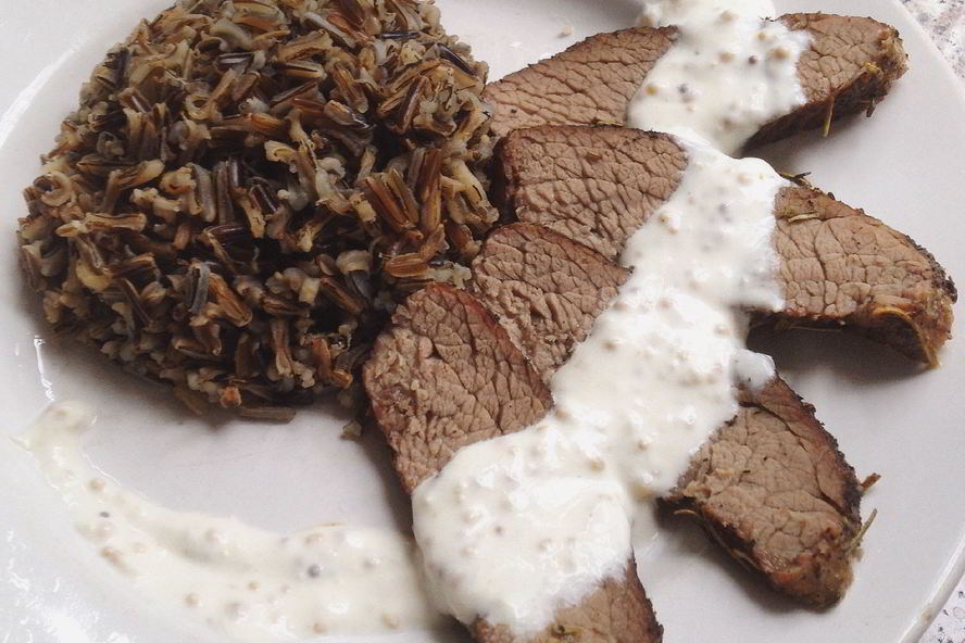 Рецепт говяжий стейк с соусом из хрена