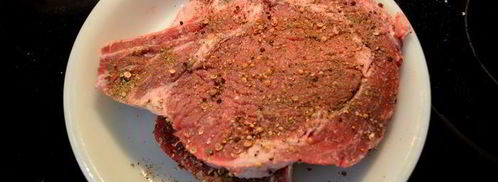 говяжьи стейки на гриле. Шаг 2